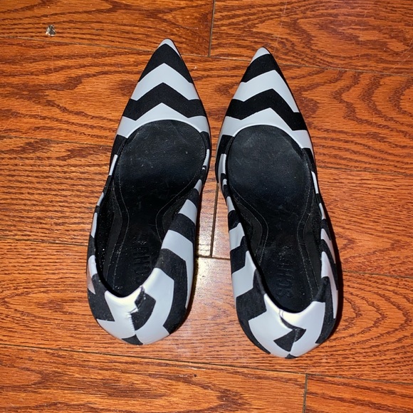 Schutz chevron heels black & white - Picture 11 of 13
